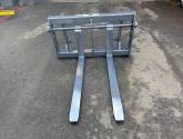 Pallet Fork with Floating Forks and Kramer Hooks